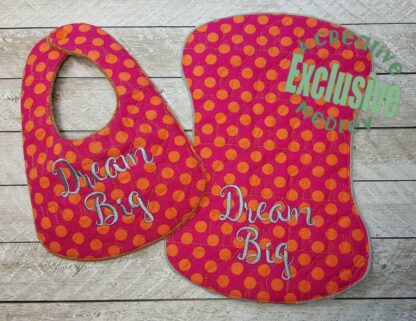 Giraffe  Bib and Burp Cloth - In the Hoop - for large hoops